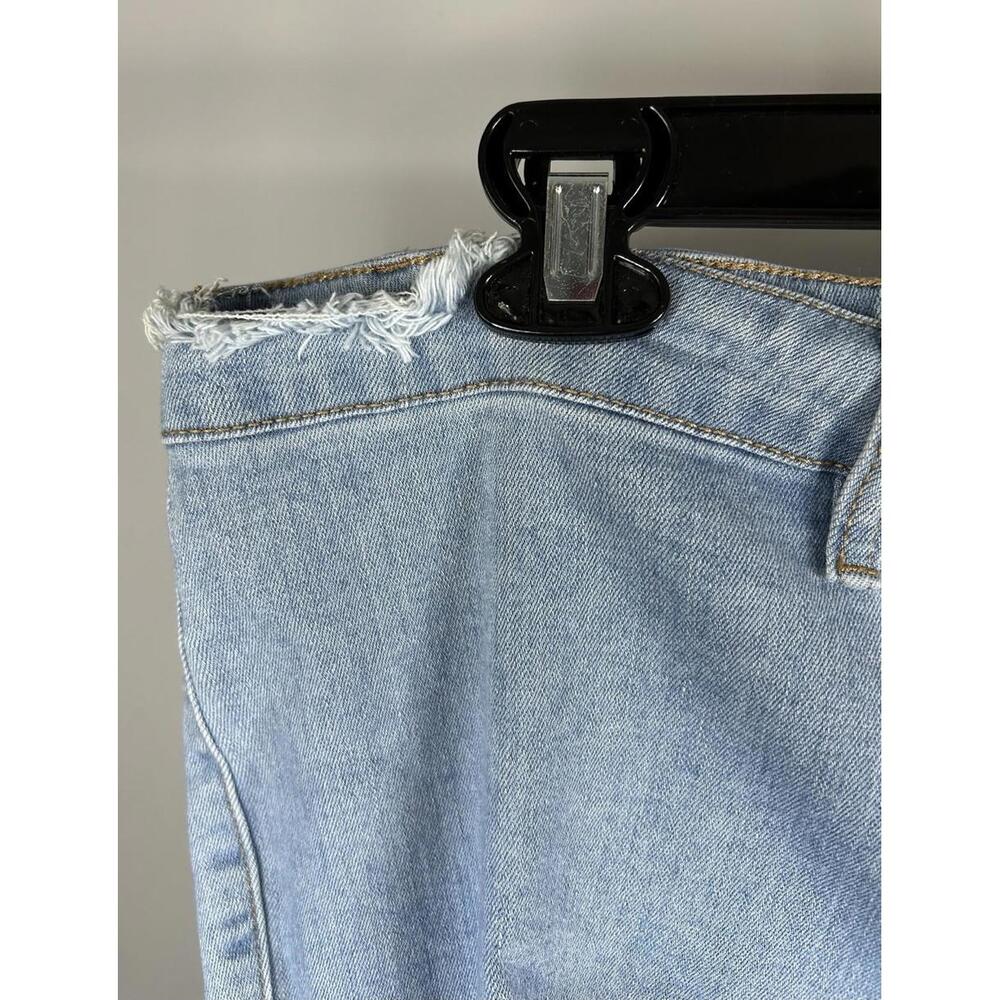 Almost Famous Distressed Bell Bottom Jeans Women’s Size 20 38x33 - Picture 8 of 9